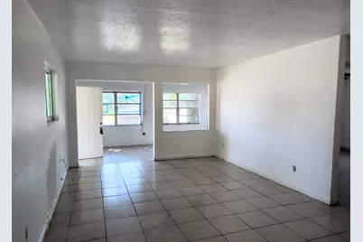 521 N 22nd Street, Fort Pierce, FL 34950 - Photo 9