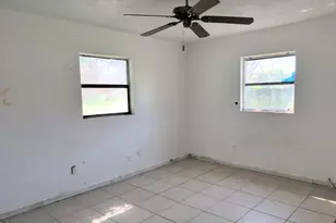 521 N 22nd St, Fort Pierce, FL 34950 - Photo 5