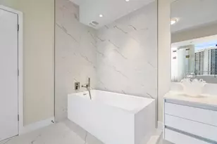 3100 N Ocean Dr, Riviera Beach, FL 33404 - Photo 25