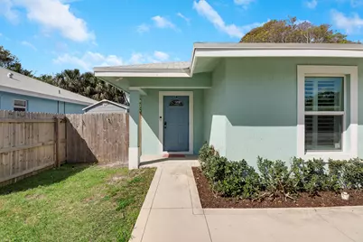 3121 Pinewood Avenue, West Palm Beach, FL 33407 - Photo 3