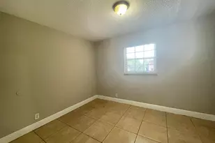 8151 SW 6th Ct, North Lauderdale, FL 33068 - Photo 7