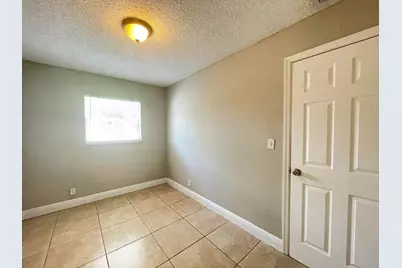 8151 SW 6th Street, North Lauderdale, FL 33068 - Photo 5