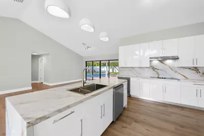 10141 SW 3rd Street, Plantation, FL 33324 - Photo 7