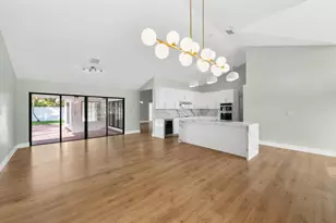 10141 SW 3rd St, Plantation, FL 33324 - Photo 9