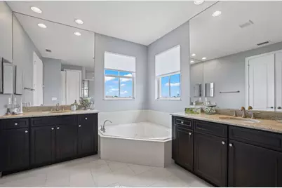 8691 Lakeside Bend, Parkland, FL 33076 - Photo 13