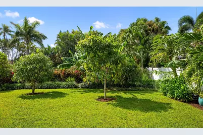 843 NE Mulberry Drive, Boca Raton, FL 33487 - Photo 43