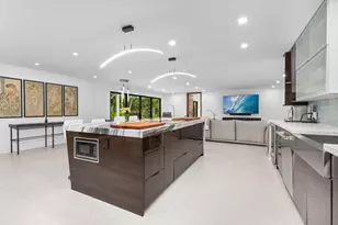 843 NE Mulberry Dr, Boca Raton, FL 33487 - Photo 15