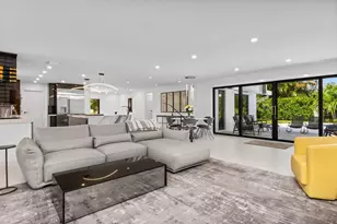 843 NE Mulberry Dr, Boca Raton, FL 33487 - Photo 9