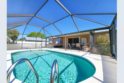 585 24th Avenue, Vero Beach, FL 32962 - Photo 1