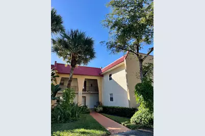 156 Lake Evelyn Drive, West Palm Beach, FL 33411 - Photo 1