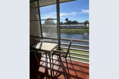 156 Lake Evelyn Drive, West Palm Beach, FL 33411 - Photo 9