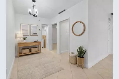 815 Middle River Drive #115, Fort Lauderdale, FL 33304 - Photo 3