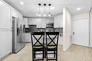 2083 NE Collins Cir, Jensen Beach, FL 34957 - Photo 7