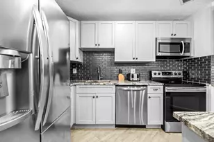 2083 NE Collins Cir, Jensen Beach, FL 34957 - Photo 11