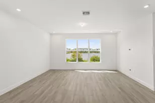 1439 NW Corteal Wy, Jensen Beach, FL 34957 - Photo 5