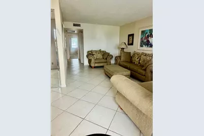 3035 Rexford, Boca Raton, FL 33434 - Photo 3