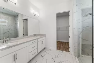 910 SW Newfield Ave, Palm City, FL 34990 - Photo 9