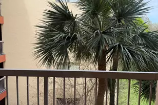 8160 Geneva Ct, Doral, FL 33166 - Photo 9