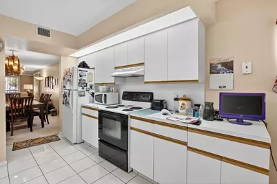 1401 SW 128th Terrace #212h, Pembroke Pines, FL 33027 - Photo 11