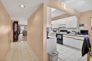 1401 SW 128th Terrace, Pembroke Pines, FL 33027 - Photo 5