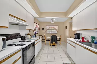 1401 SW 128th Terrace #212h, Pembroke Pines, FL 33027 - Photo 9