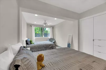 2633 NE 3rd Avenue, Wilton Manors, FL 33334 - Photo 23