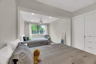 2633 NE 3rd Ave, Wilton Manors, FL 33334 - Photo 23