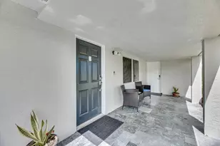 2633 NE 3rd Ave, Wilton Manors, FL 33334 - Photo 3