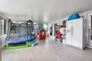 9804 NW 70th St, Tamarac, FL 33321 - Photo 9