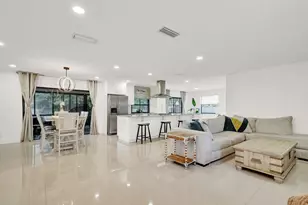 107 Segovia Ave, Royal Palm Beach, FL 33411 - Photo 5