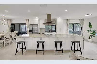 107 Segovia Avenue, Royal Palm Beach, FL 33411 - Photo 9