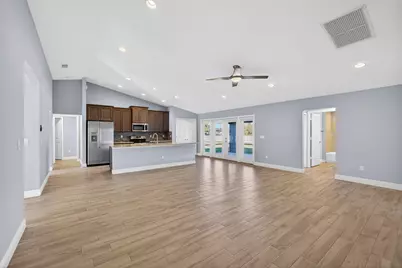 2501 SE Mariposa Avenue, Port Saint Lucie, FL 34952 - Photo 7