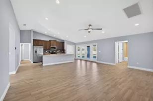 2501 SE Mariposa Ave, Port Saint Lucie, FL 34952 - Photo 7