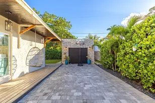 726 Lytle St, West Palm Beach, FL 33405 - Photo 3