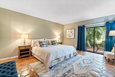 11863 Wimbledon Circle #406, Wellington, FL 33414 - Photo 5