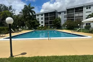 110 Royal Pk Dr, Oakland Park, FL 33309 - Photo 23