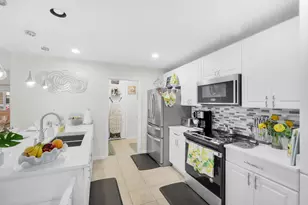 1868 E Sanderling Ln, Fort Pierce, FL 34982 - Photo 7