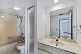 9951 NW 6th Ct, Plantation, FL 33324 - Photo 11