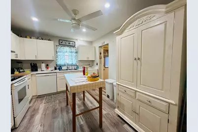 146 Amherst Lane, Greenacres, FL 33467 - Photo 7