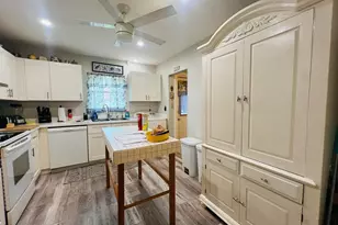 146 Amherst Ln, Greenacres, FL 33467 - Photo 7