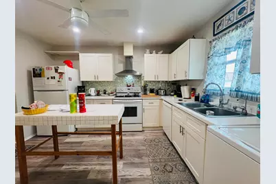 146 Amherst Lane, Greenacres, FL 33467 - Photo 5