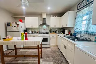 146 Amherst Ln, Greenacres, FL 33467 - Photo 5