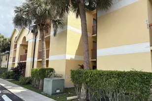 7610 Westwood Dr, Tamarac, FL 33321 - Photo 1