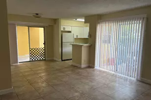 7610 Westwood Dr, Tamarac, FL 33321 - Photo 3