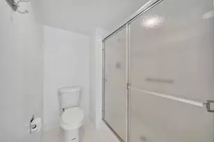 801 SW 141st Ave, Pembroke Pines, FL 33027 - Photo 37