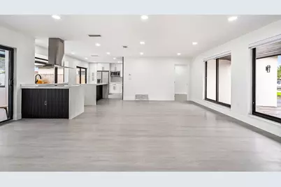 7550 Grandview Boulevard, Miramar, FL 33023 - Photo 3