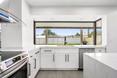 7550 Grandview Boulevard, Miramar, FL 33023 - Photo 11