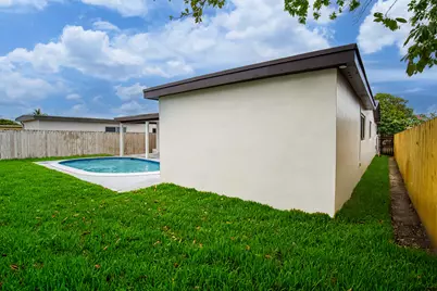 7550 Grandview Boulevard, Miramar, FL 33023 - Photo 29