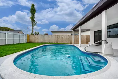 7550 Grandview Boulevard, Miramar, FL 33023 - Photo 19