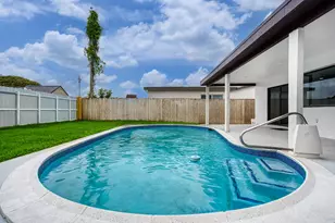 7550 Grandview Blvd, Miramar, FL 33023 - Photo 19
